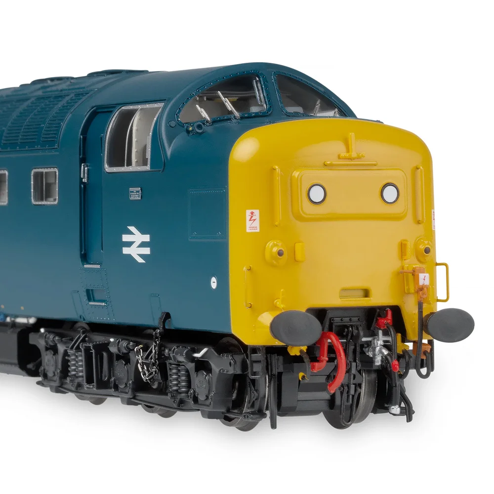 Accurascale ACC2155D9005DCC — Close Up Of Cab Right by Accurascale
