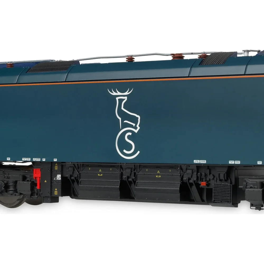 Accurascale ACC2193-92010DCC — Close Up Of Insignia by Accurascale