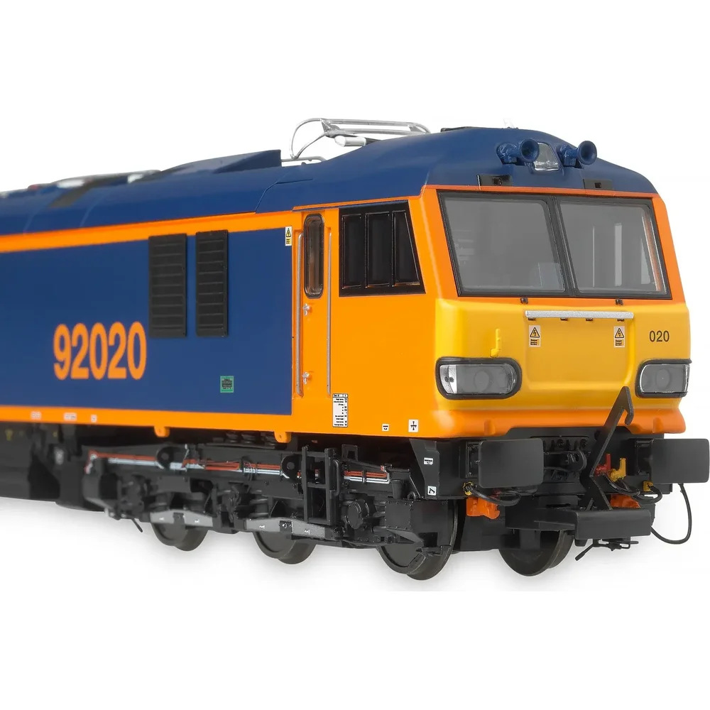 Accurascale ACC2196-92020 — Close Up Of Cab Right by Accurascale