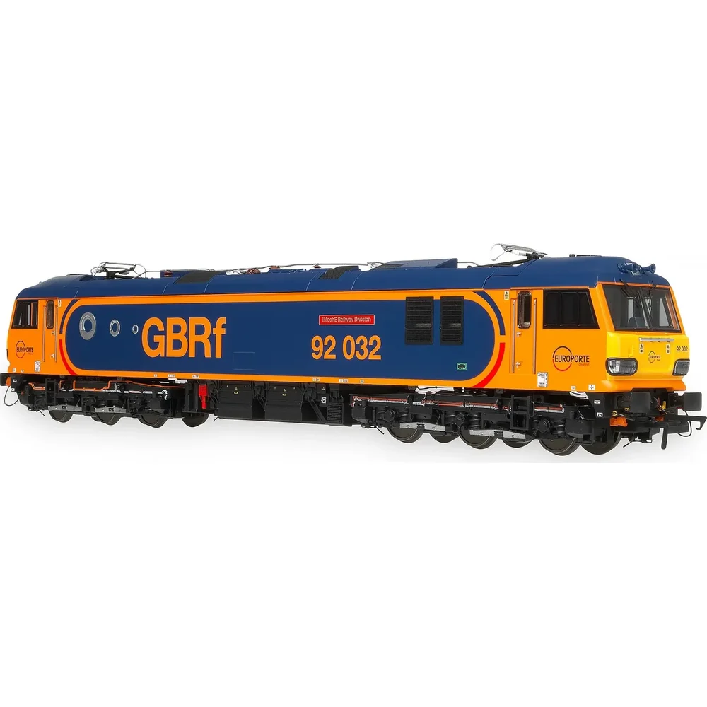 Accurascale ACC2198-92032 — Right Front Three Quarter View by Accurascale