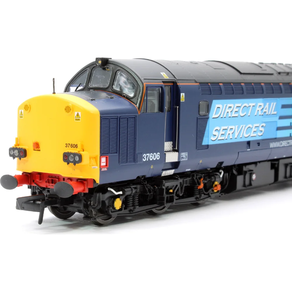 Accurascale ACC231537606DCC — Close Up Of Cab Left by Accurascale