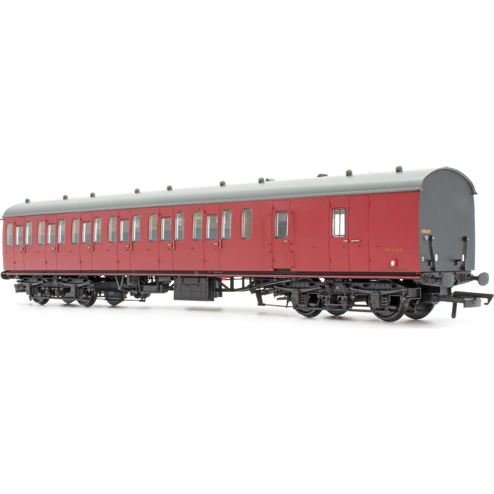 Accurascale ACC2354-M43366 — Right Front Three Quarter View by Accurascale