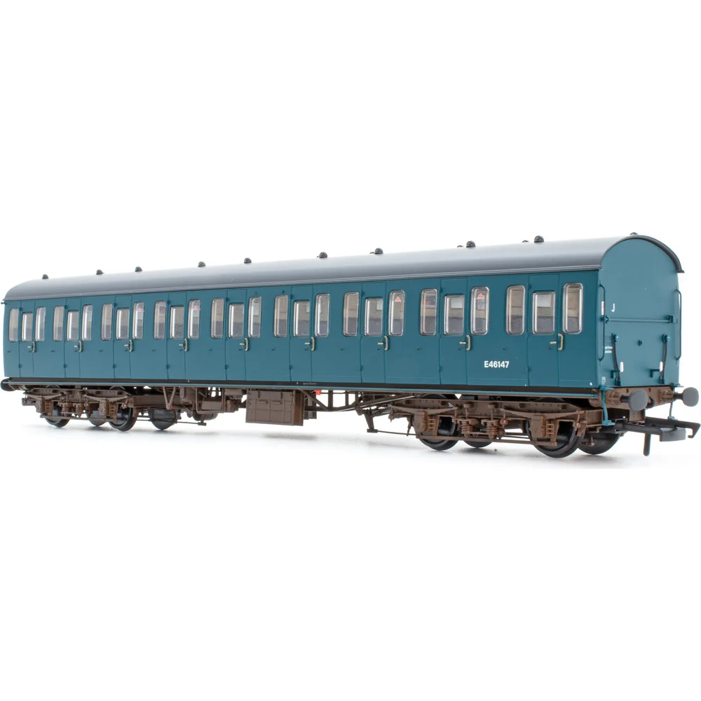 Accurascale ACC2366-E46147 — Right Front Three Quarter View by Accurascale