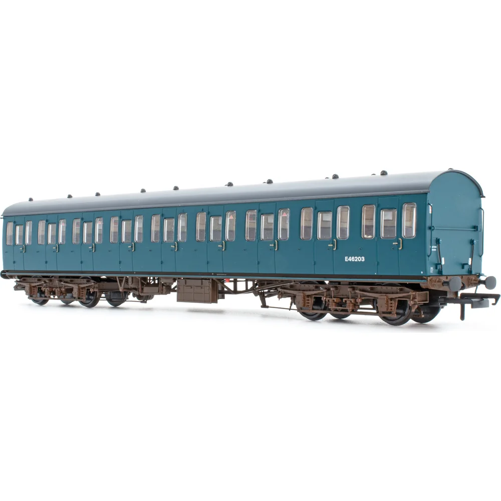 Accurascale ACC2369-E46203 — Right Front Three Quarter View by Accurascale