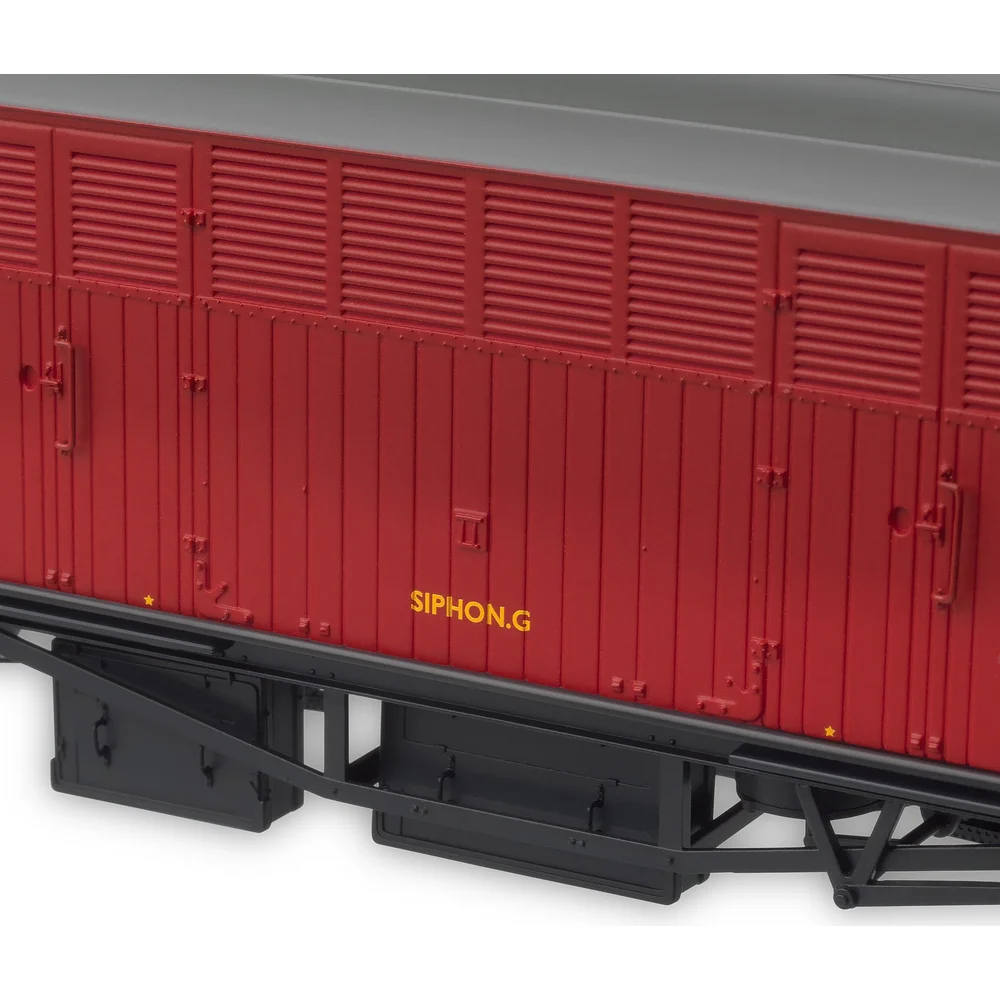 Accurascale ACC2410-W2977W — Close Up Of Insignia by Accurascale