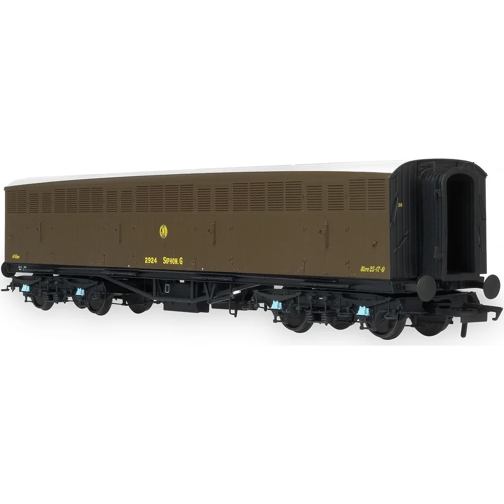 Accurascale ACC2413-2924 — Right Rear Three Quarter View by Accurascale