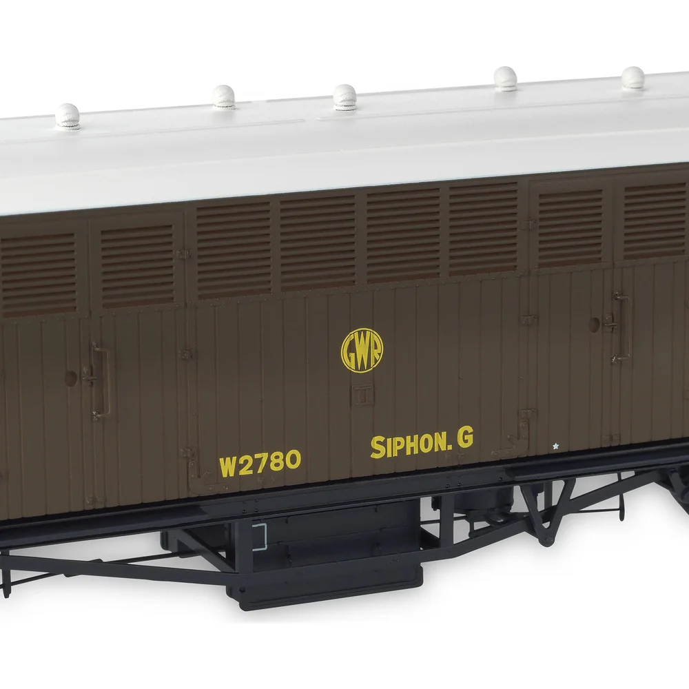 Accurascale ACC2416-W2780 — Close Up Of Insignia by Accurascale