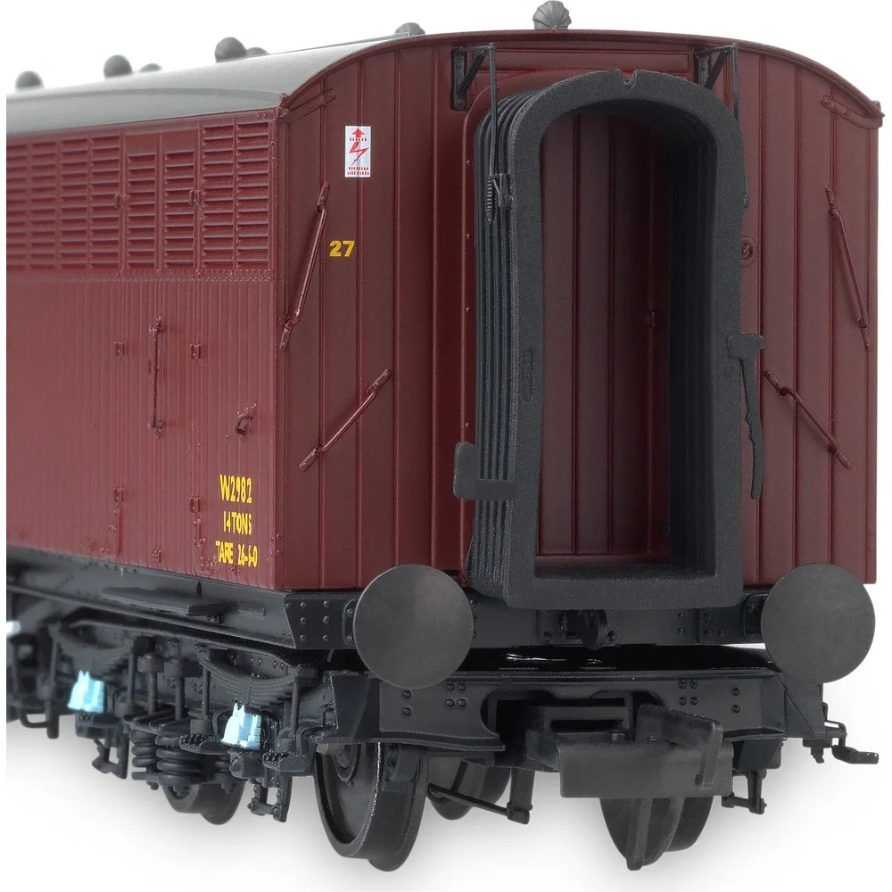 Accurascale ACC2417-W2982 — Close Up Of Gangway by Accurascale