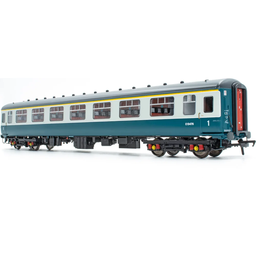Accurascale ACC2662-FK13476 — Right Front Three Quarter View by Accurascale