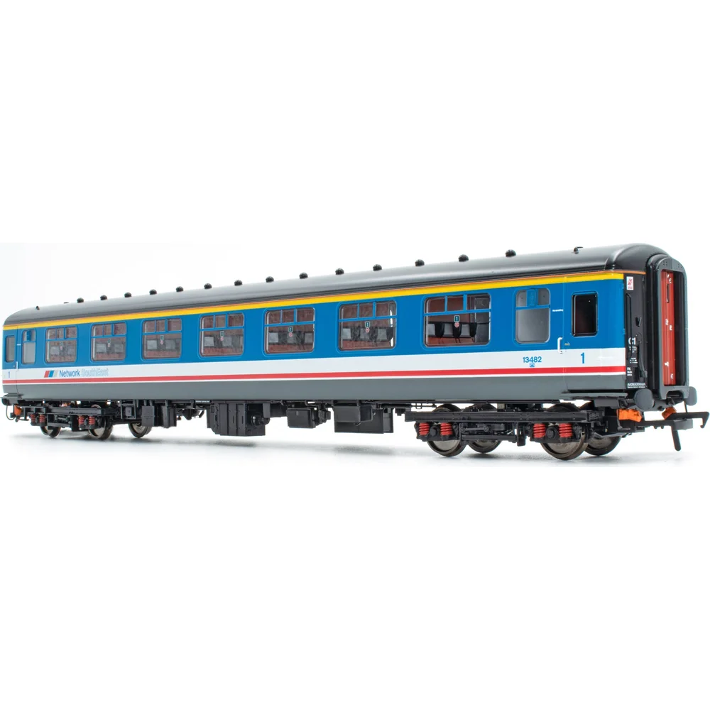 Accurascale ACC2676-FK13482 — Right Front Three Quarter View by Accurascale