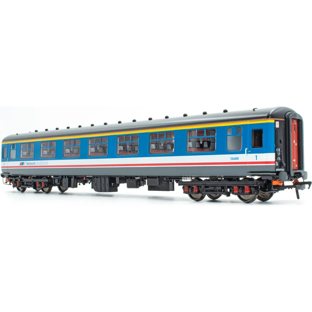 Accurascale ACC2677-FK13499 — Right Front Three Quarter View by Accurascale