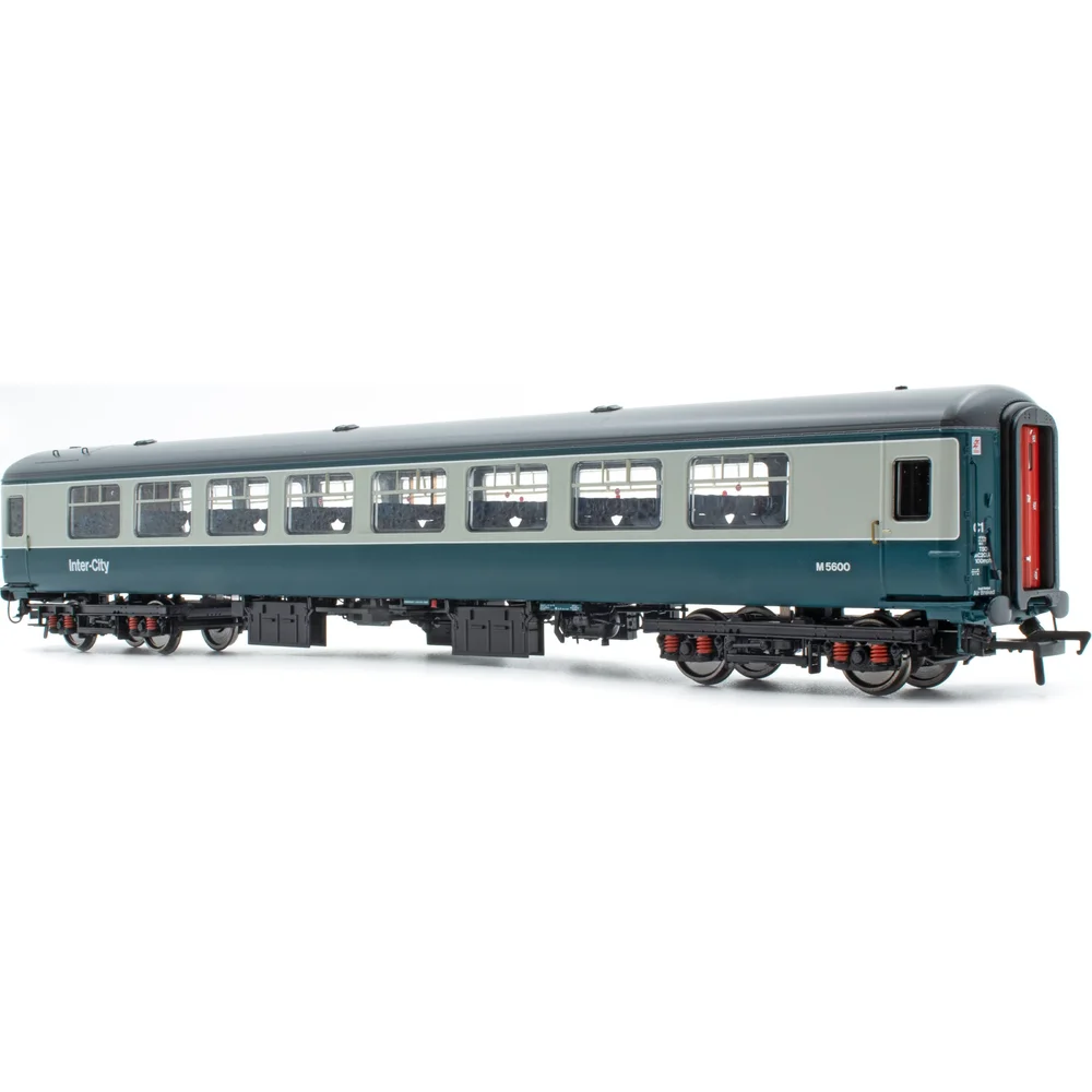 Accurascale ACC2685 — Right Front Three Quarter View by Accurascale