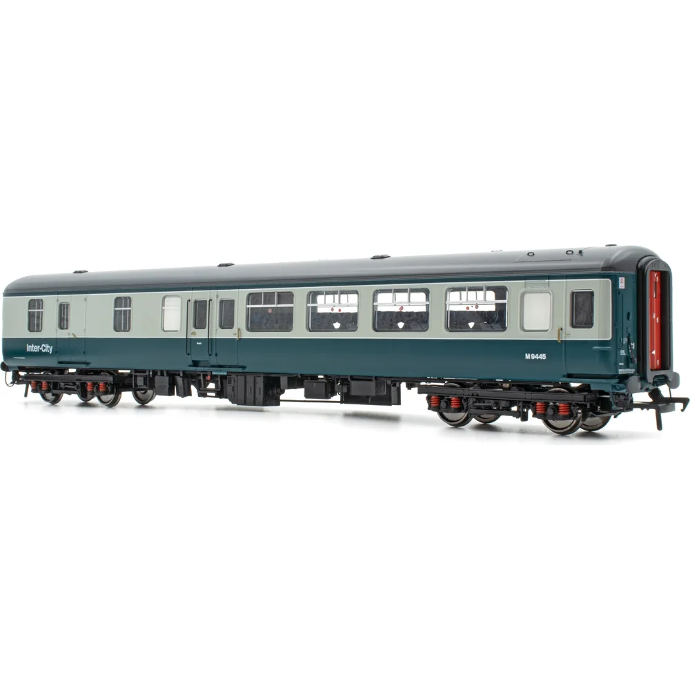 Accurascale ACC2692 — Right Front Three Quarter View by Accurascale