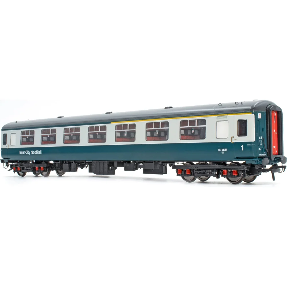 Accurascale ACC2694 — Right Front Three Quarter View by Accurascale