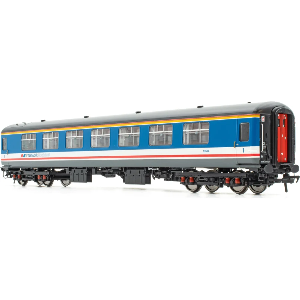 Accurascale ACC2927 — Right Front Three Quarter View by Accurascale