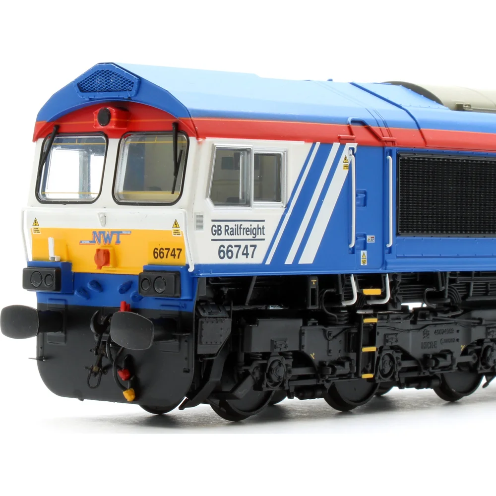 Accurascale ACC3475-DCC — Close Up Of Cab Left by Accurascale