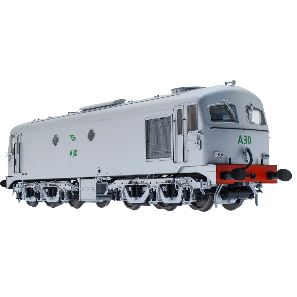 Irish Railway Models IRM1101 — Right Rear Three Quarter View by Accurascale