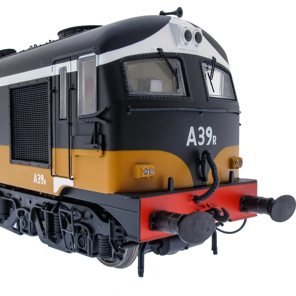 Irish Railway Models IRM1107 — Close Up Of Cab Right by Accurascale