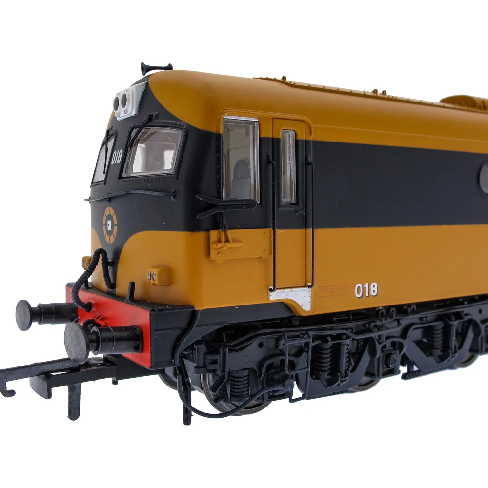 Irish Railway Models IRM1109 — Close Up Of Cab Left by Accurascale