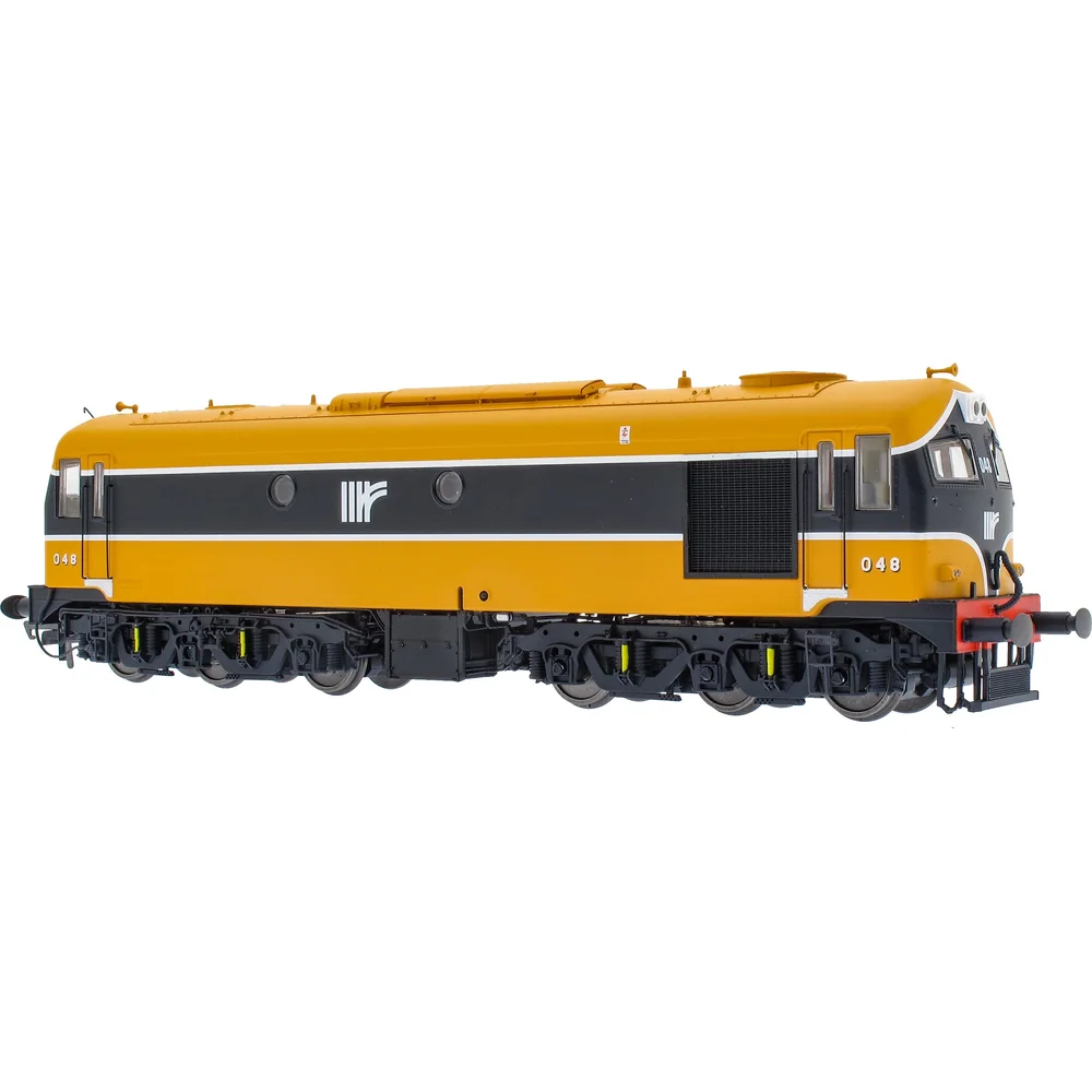 Irish Railway Models IRM1113 — Right Front Three Quarter View by Accurascale