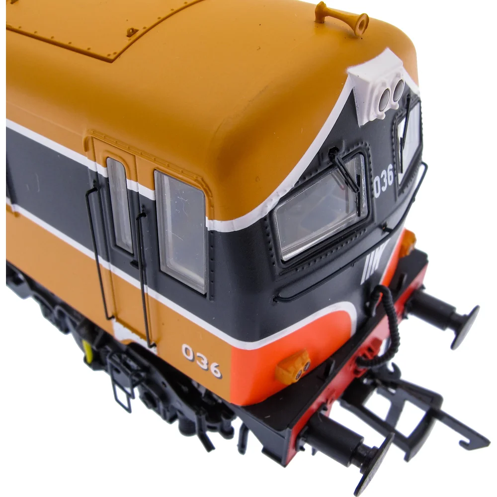 Irish Railway Models IRM1116 — Close Up Of Cab Right by Accurascale