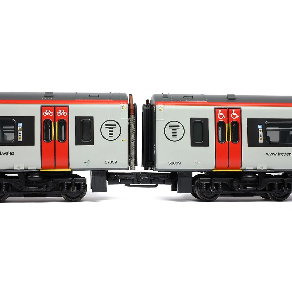 Bachmann 31-497SF — Close Up Of Coupling by Bachmann