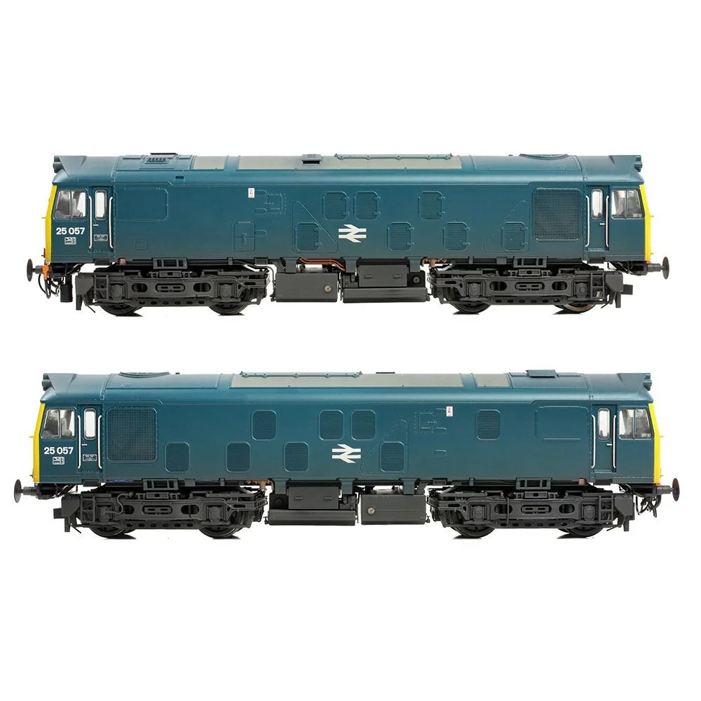 Bachmann 32-340SF — Side Elevation Both Directions by Bachmann