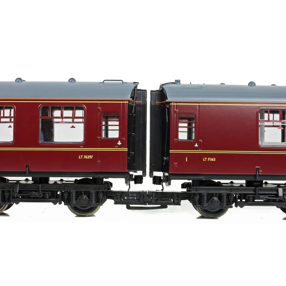Bachmann 32-645 — Close Up Of Coupling by Bachmann