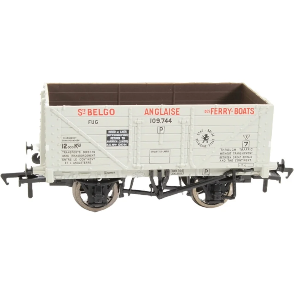 Bachmann 37-100T — Side Elevation by Bachmann
