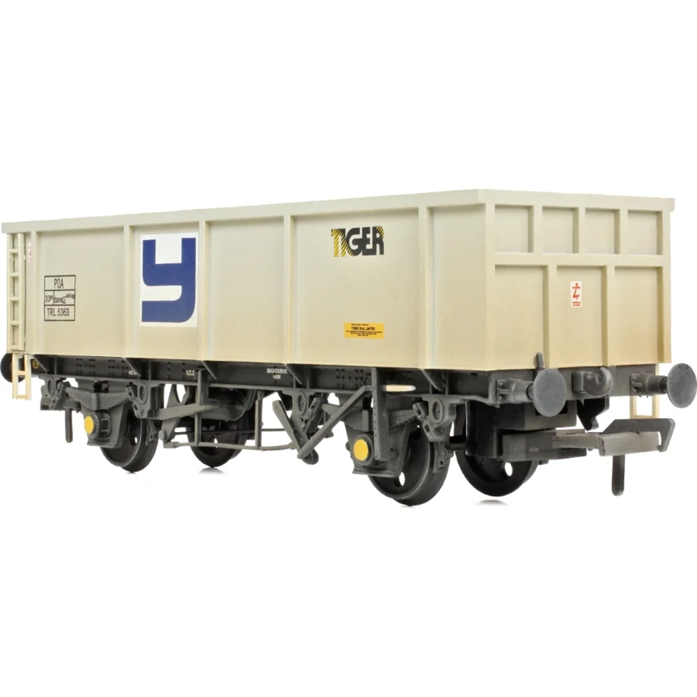 Bachmann 37-551B — Right Front Three Quarter View by Bachmann
