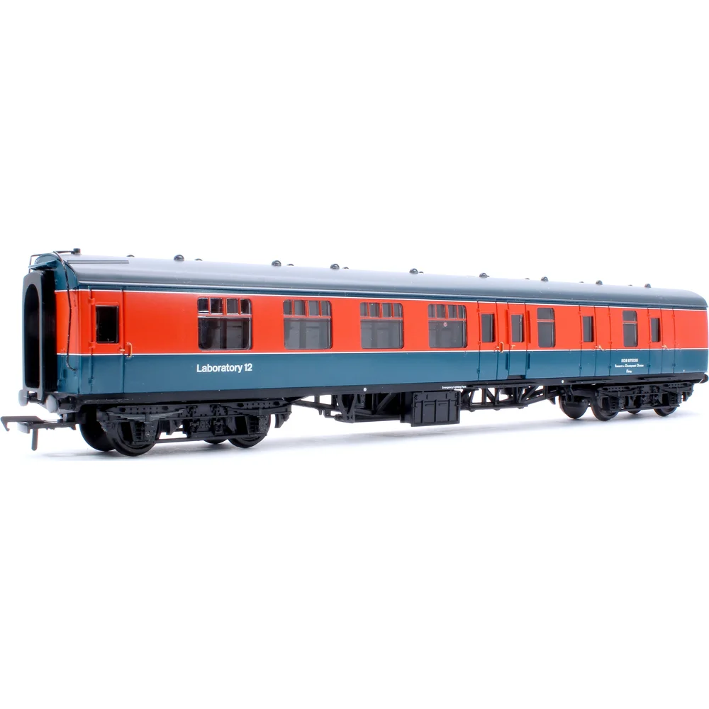 Bachmann 39-001V — Left Rear Three Quarter View by Bachmann