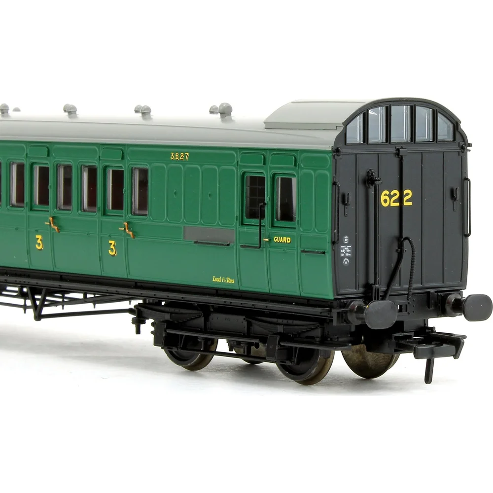 Bachmann 39-603 — Close Up Of Coupling by Bachmann