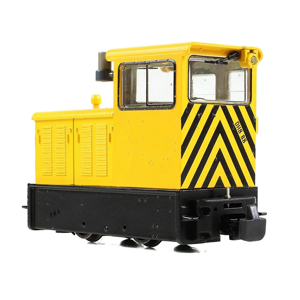 Bachmann 392-025 — Right Rear Three Quarter View by Bachmann