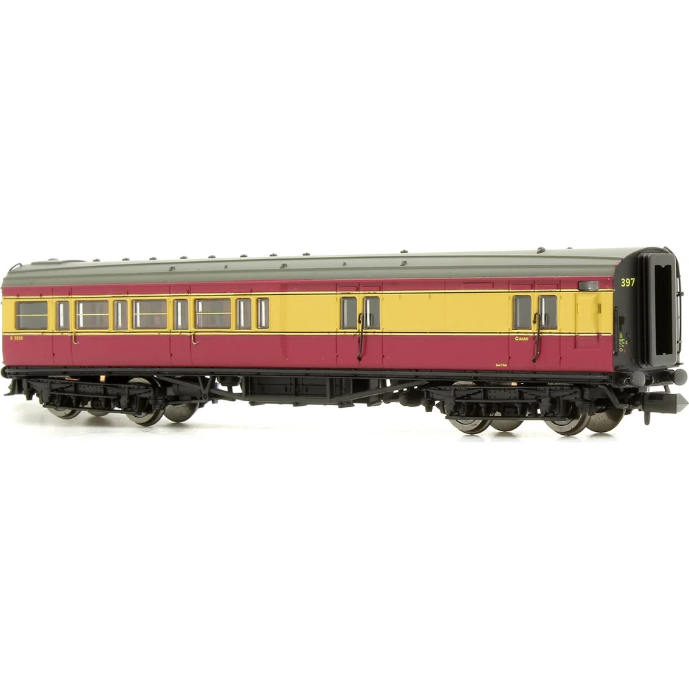Dapol 2P-012-653 — Right Front Three Quarter View by Dapol