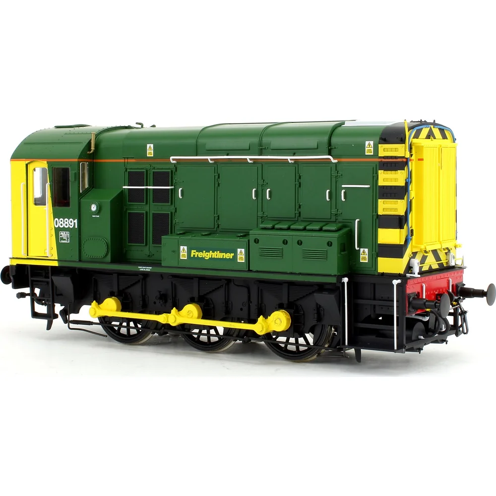 Dapol 7D-008-016 — Right Front Three Quarter View by Dapol