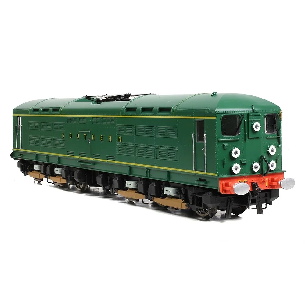 EFE Rail E82002 — Right Front Three Quarter View by EFE Rail