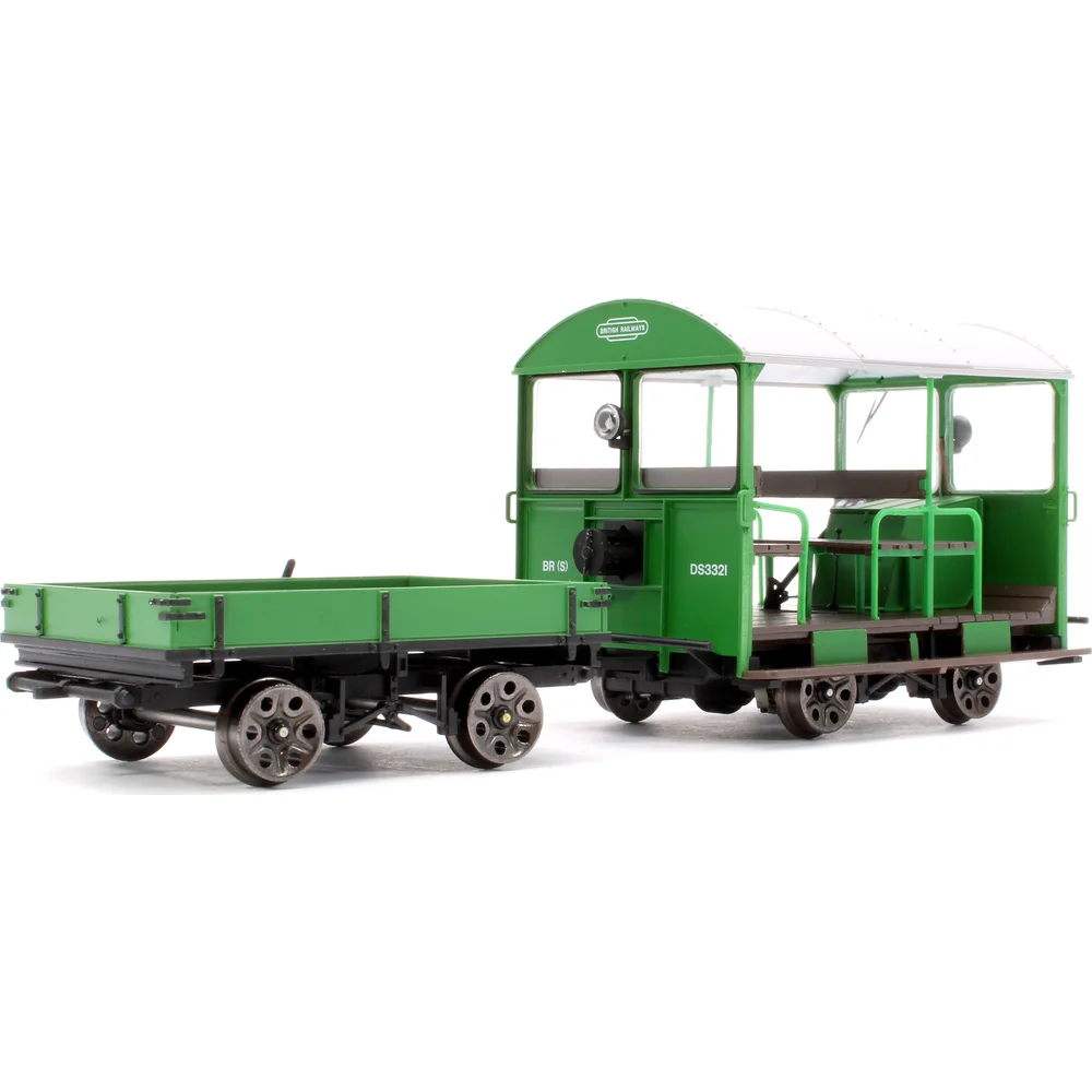 Ellis Clark Trains E1017 — Left Rear Three Quarter View by Ellis Clark Trains