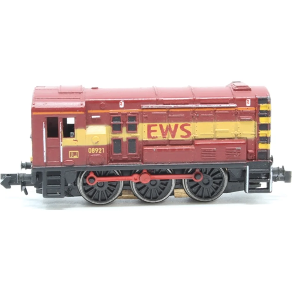 Graham Farish 100B — Side Elevation Right Direction by Graham Farish