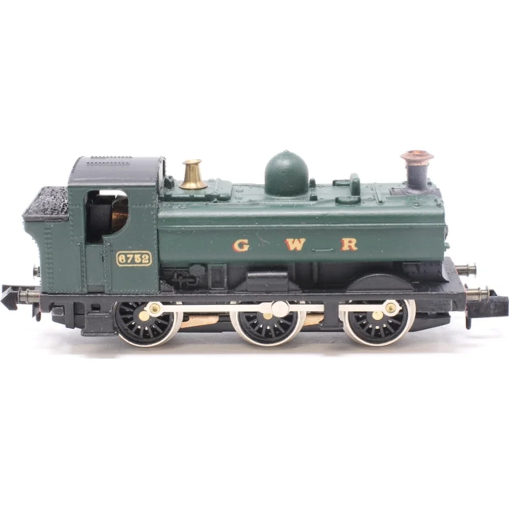 Graham Farish 1124 — Side Elevation Right Direction by Graham Farish