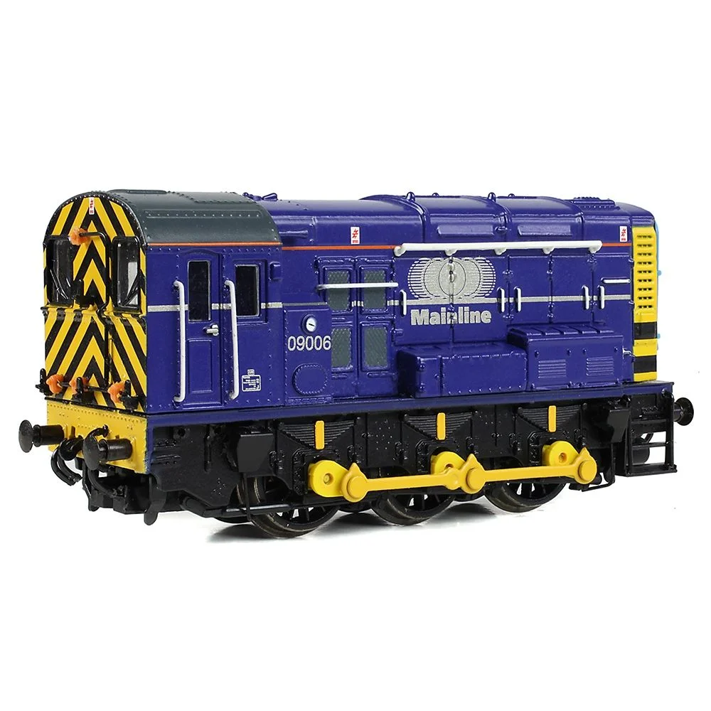 Graham Farish 371-015TL — Left Rear Three Quarter View by Graham Farish