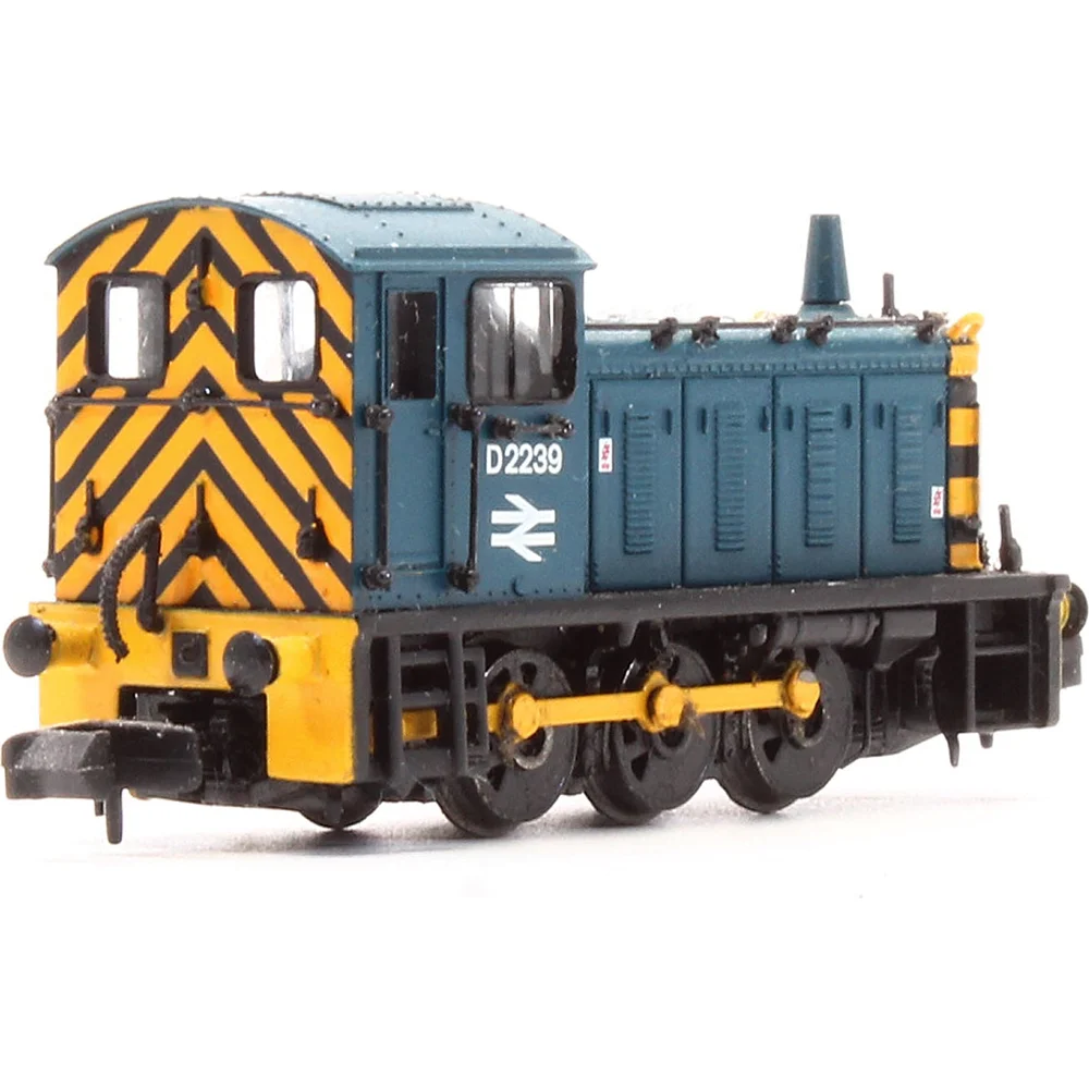 Graham Farish 371-051A — Left Rear Three Quarter View by Graham Farish