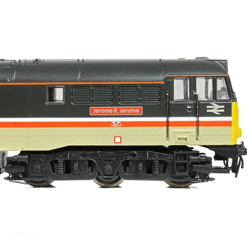 Graham Farish 371-135DB — Close Up Of Nameplate by Graham Farish