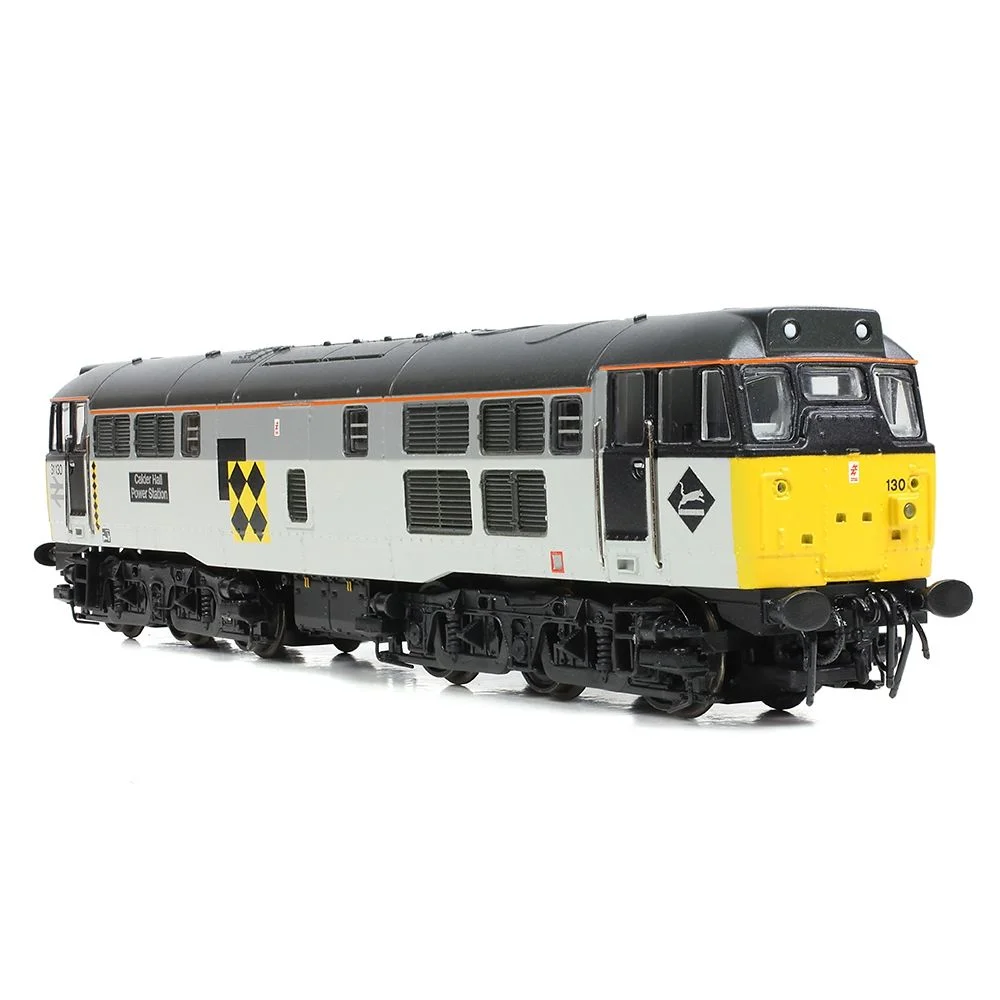 Graham Farish 371-136RJ — Right Front Three Quarter View by Graham Farish