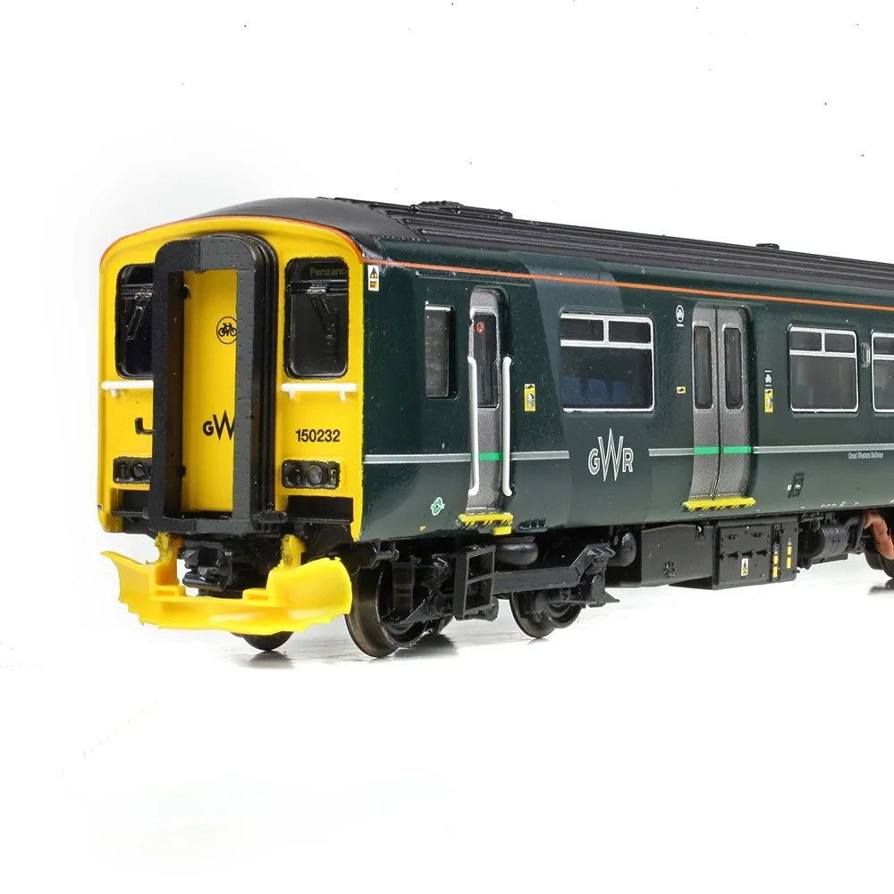 Graham Farish 371-337 — Close Up Of Cab by Graham Farish