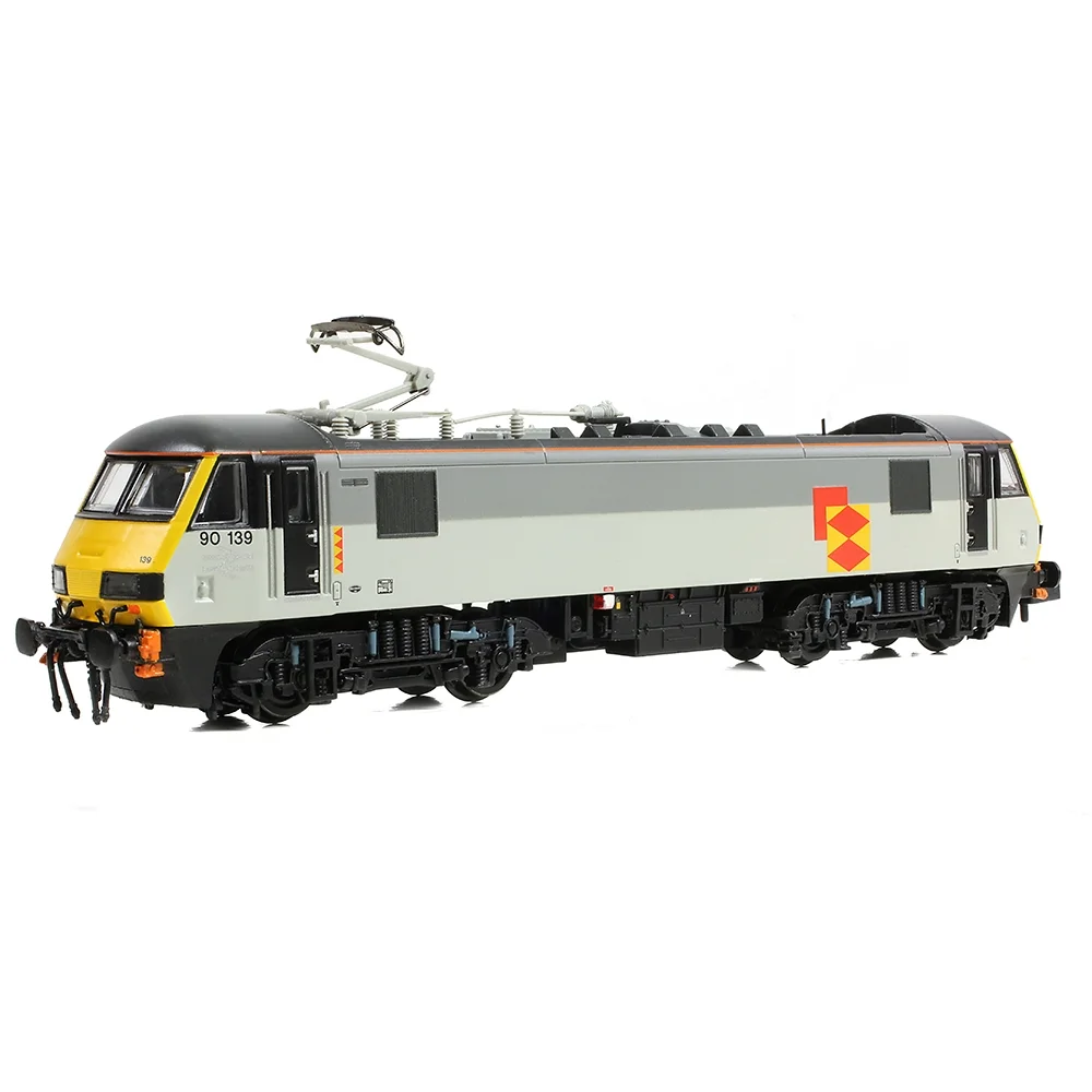 Graham Farish 371-781A — Left Front Three Quarter View by Graham Farish