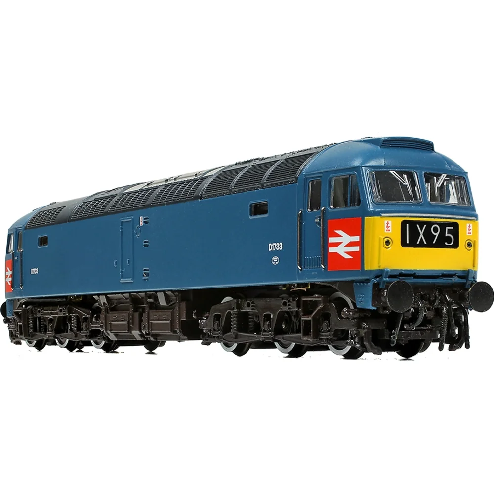 Graham Farish 371-825K — Right Front Three Quarter View by Graham Farish