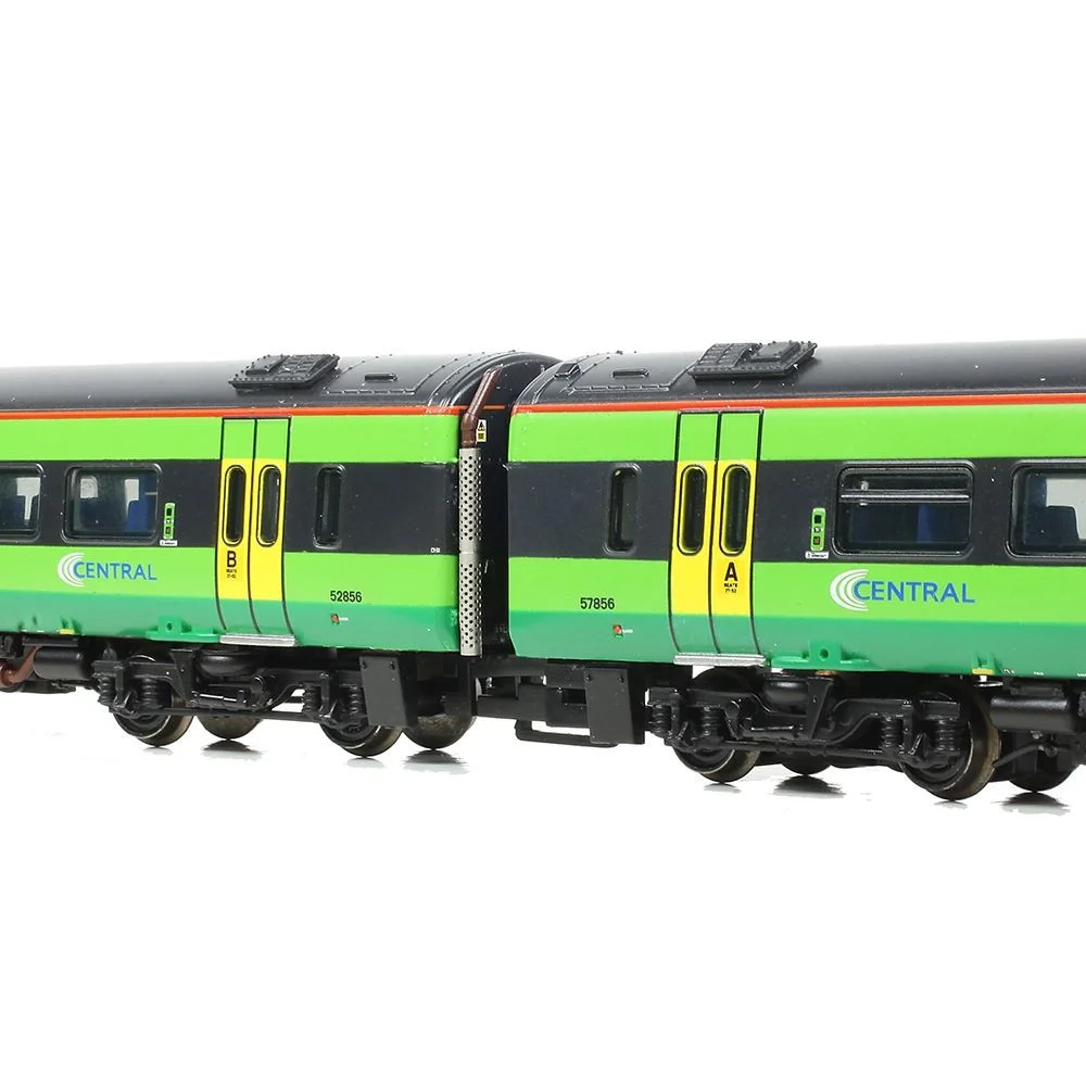 Graham Farish 371-862SF — Close Up Of Coupling by Graham Farish