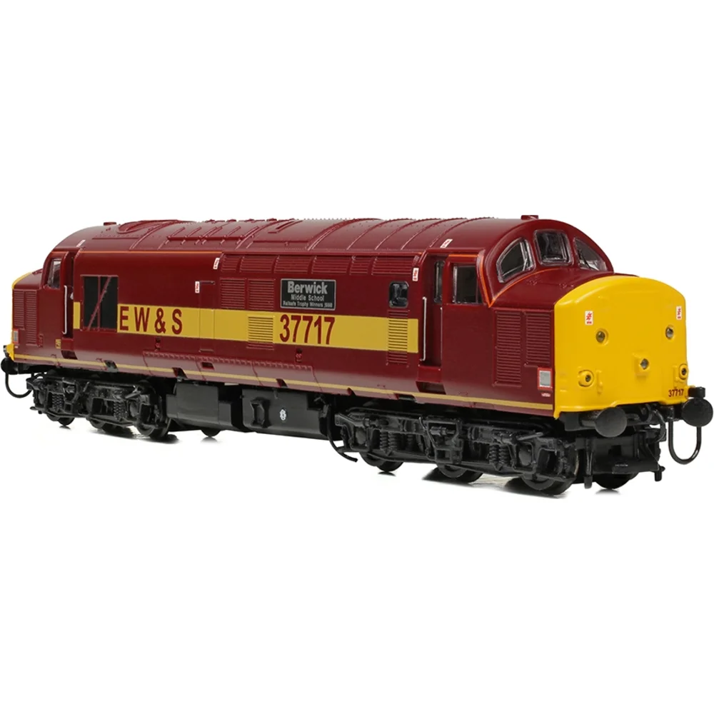 Graham Farish 372-113SF — Right Front Three Quarter View by Graham Farish