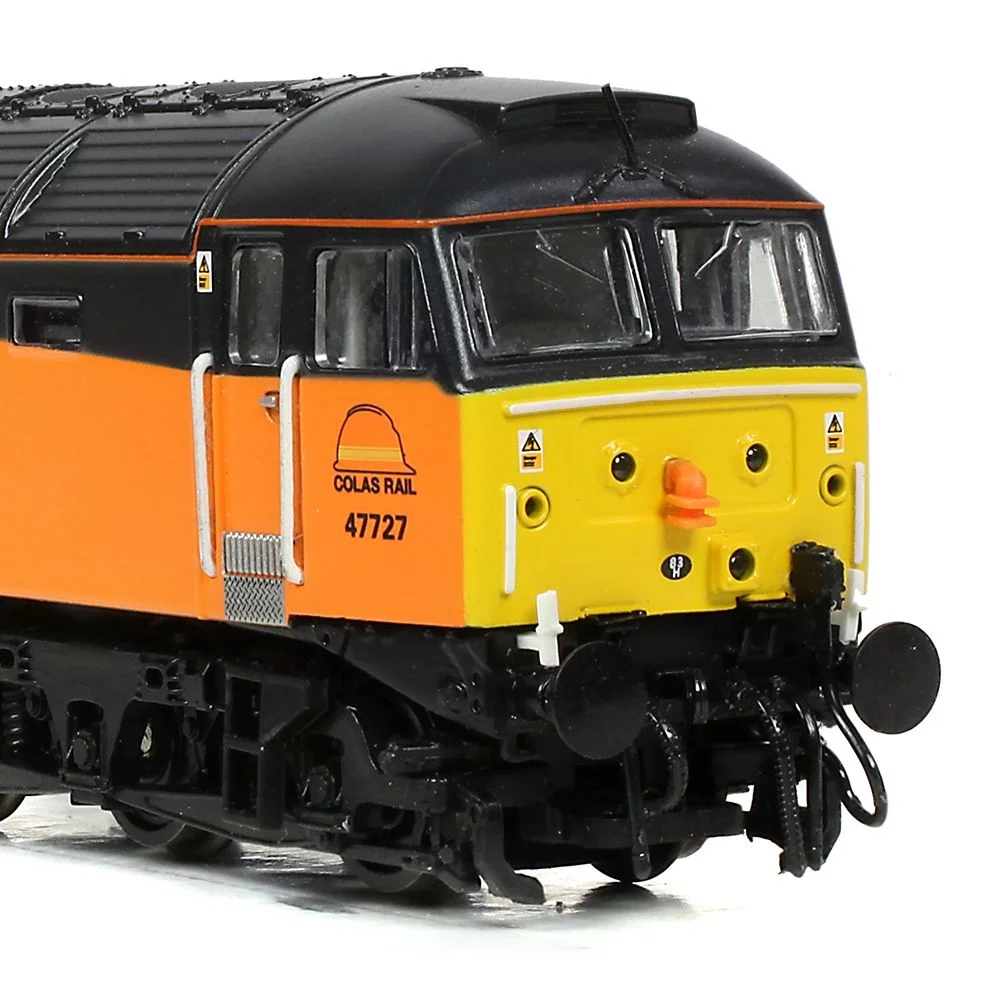 Graham Farish 372-261SF — Close Up Of Cab by Graham Farish