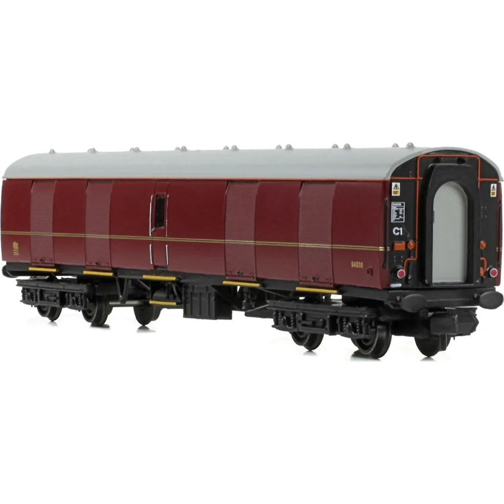 Graham Farish 374-775K — Right Front Three Quarter View by Graham Farish